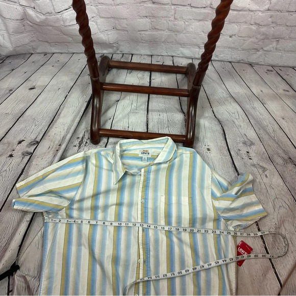 men's levi's short sleeve shirt size XXL NWT - Picture 2 of 4